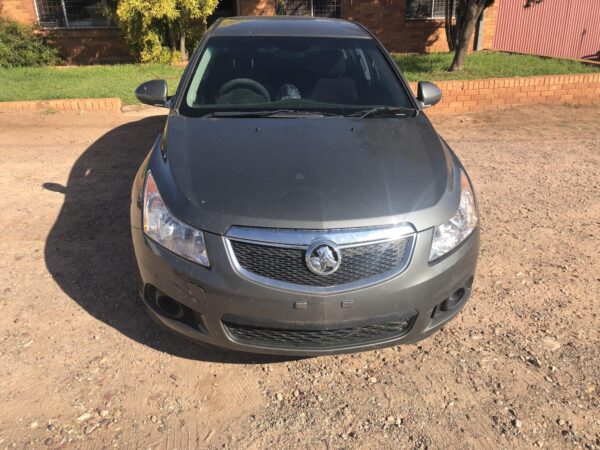 2011 HOLDEN CRUZE INSTRUMENT CLUSTER