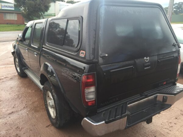 2006 NISSAN NAVARA LEFT REAR DOOR/SLIDING