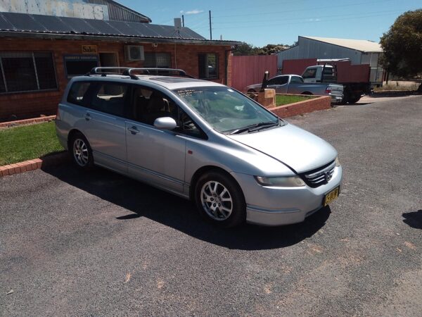 2005 HONDA ODYSSEY RIGHT FRONT DOOR