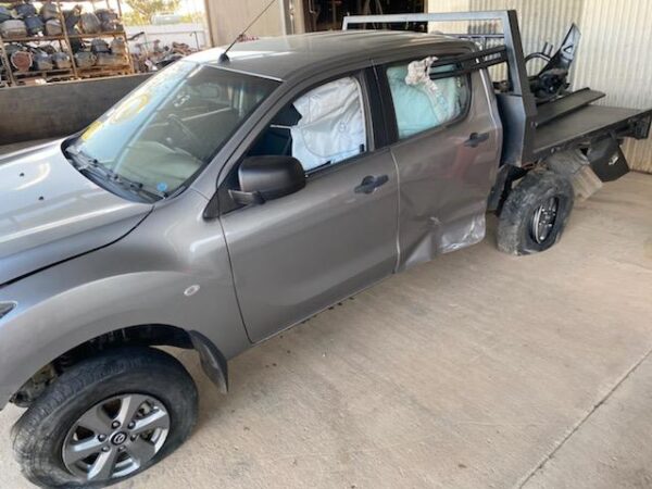 2016 MAZDA BT50 AIR CLEANER DUCT/HOS