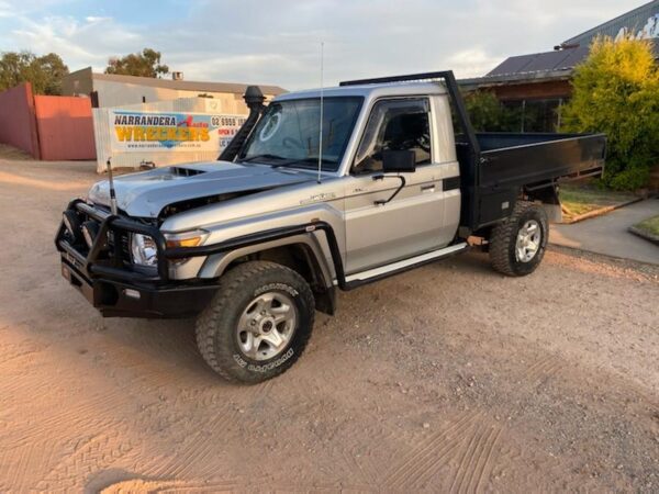 2017 TOYOTA LANDCRUISER CALIPER