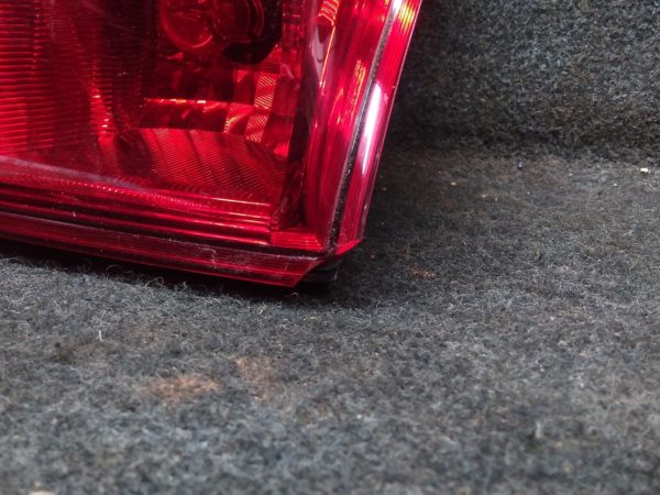 2019 NISSAN NAVARA LEFT TAILLIGHT