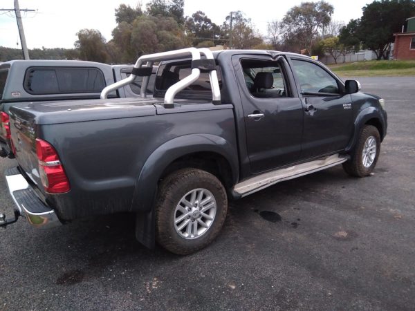2012 TOYOTA HILUX CONSOLE