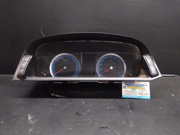 2011 FORD FALCON INSTRUMENT CLUSTER