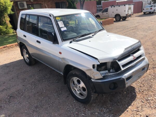 2000 MITSUBISHI PAJERO LEFT DOOR MIRROR