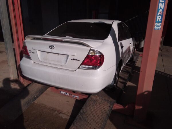 2005 TOYOTA CAMRY FRONT BUMPER