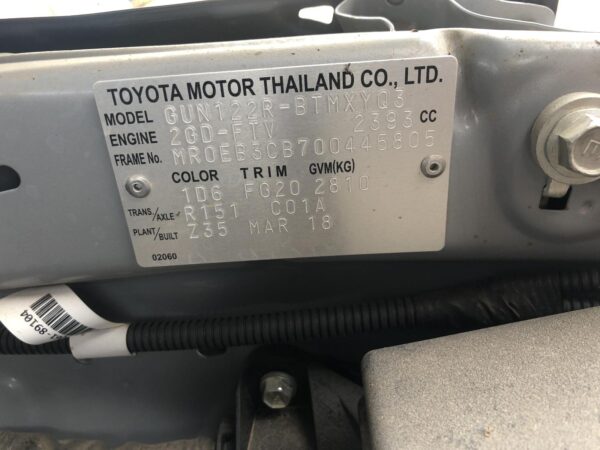 2018 TOYOTA HILUX RIGHT GUARD