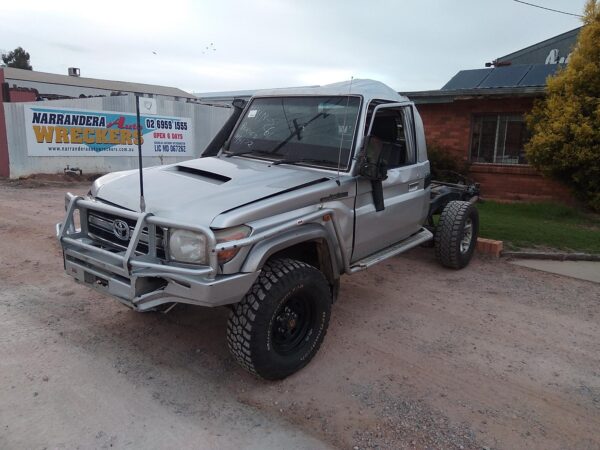 2008 TOYOTA LANDCRUISER FAN