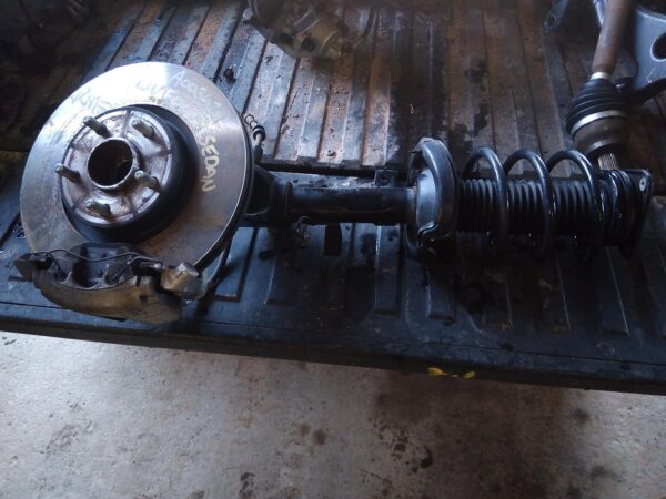 2011 FORD FOCUS RIGHT FRONT STRUT