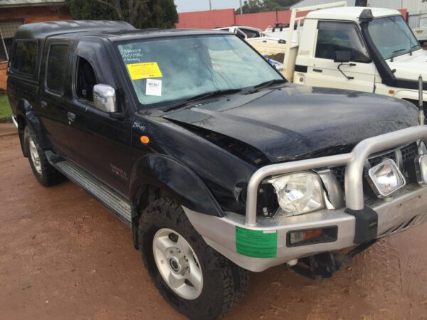 2006 NISSAN NAVARA LEFT REAR DOOR/SLIDING