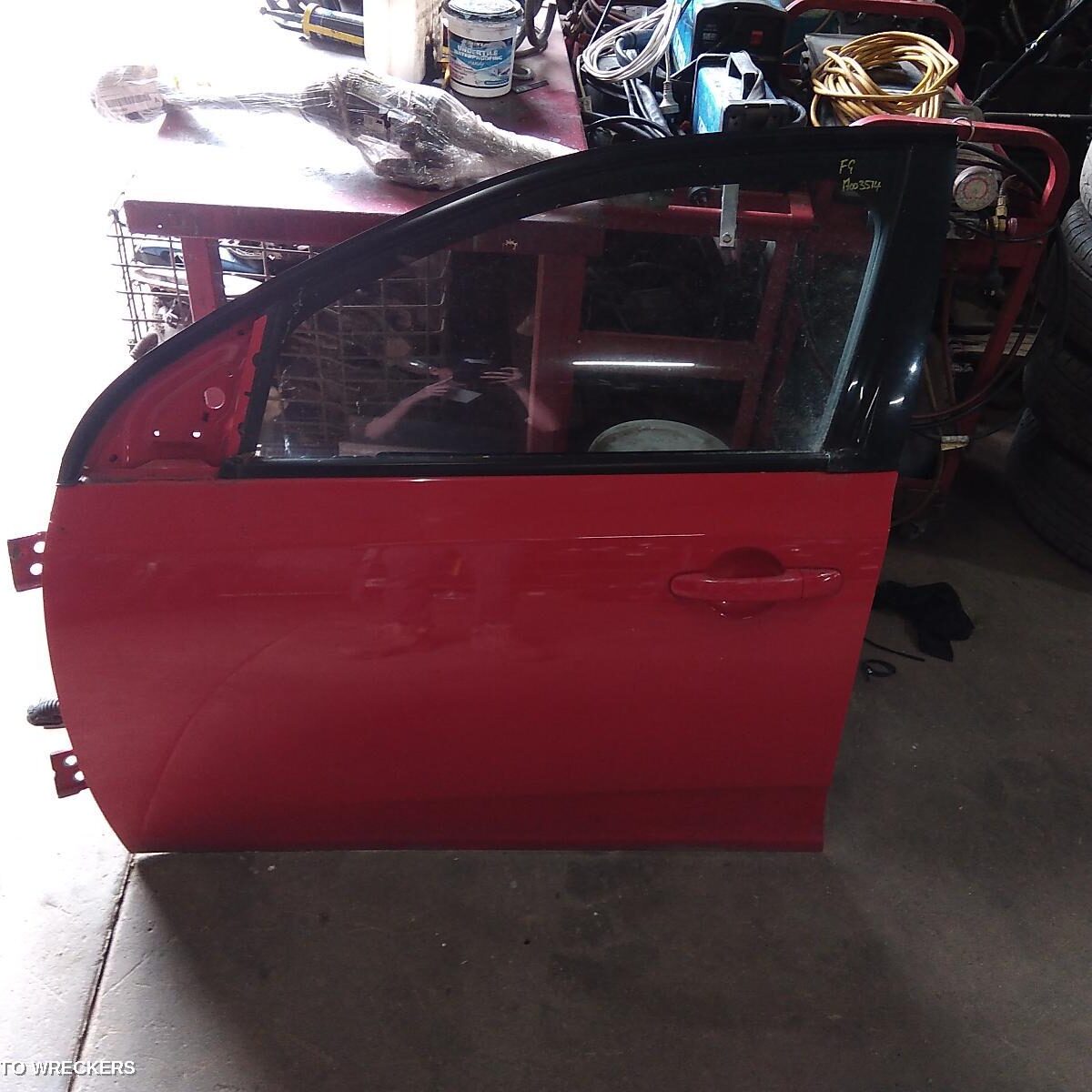 2010 FORD FALCON Left Front Door