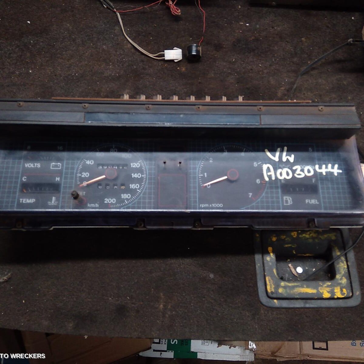 1986 HOLDEN COMMODORE Instrument Cluster