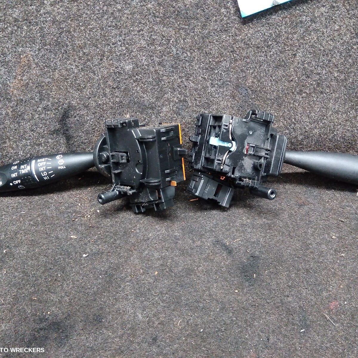 2002 TOYOTA COROLLA Combination Switch