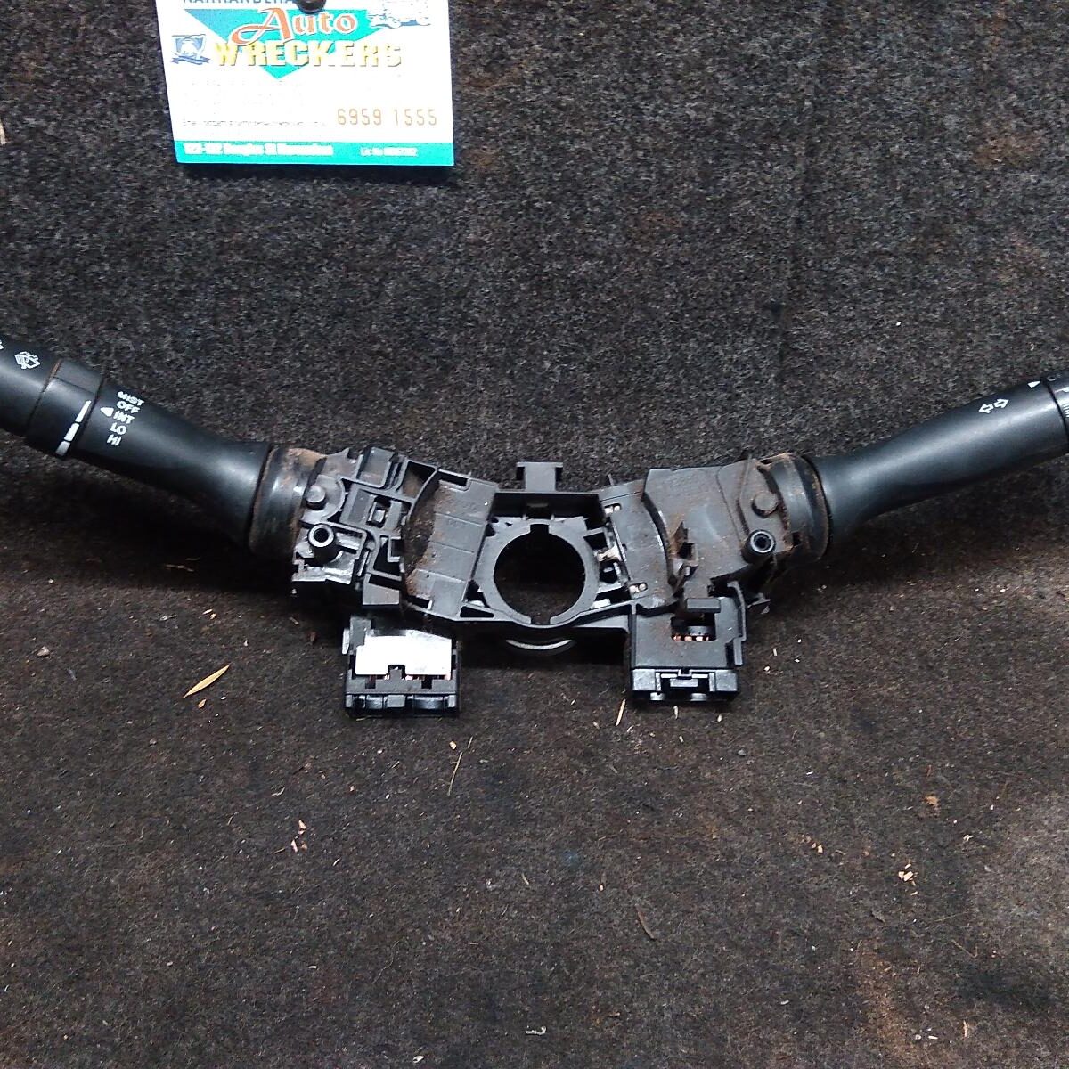 2011 TOYOTA HILUX COMBINATION SWITCH