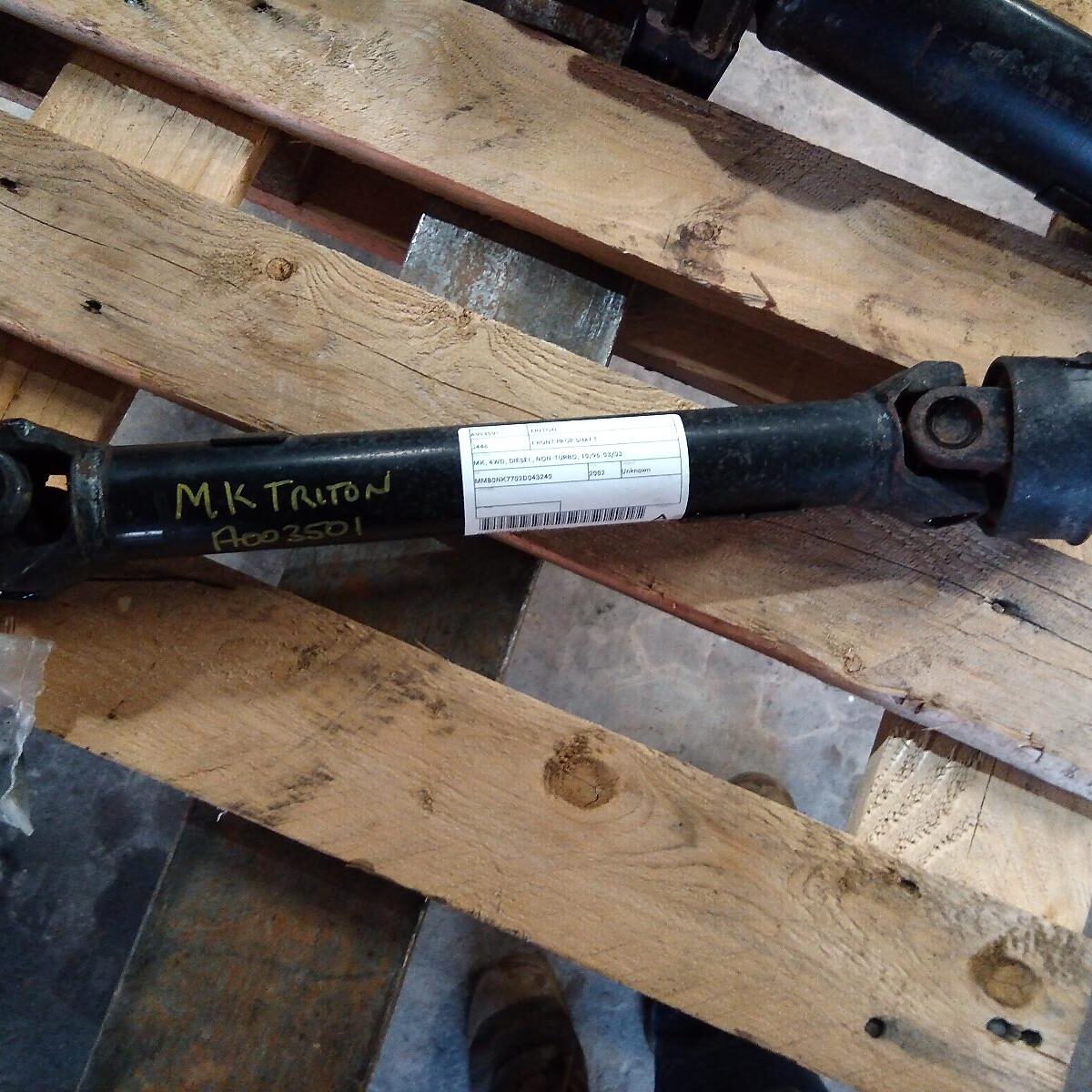 2002 MITSUBISHI TRITON FRONT PROP SHAFT