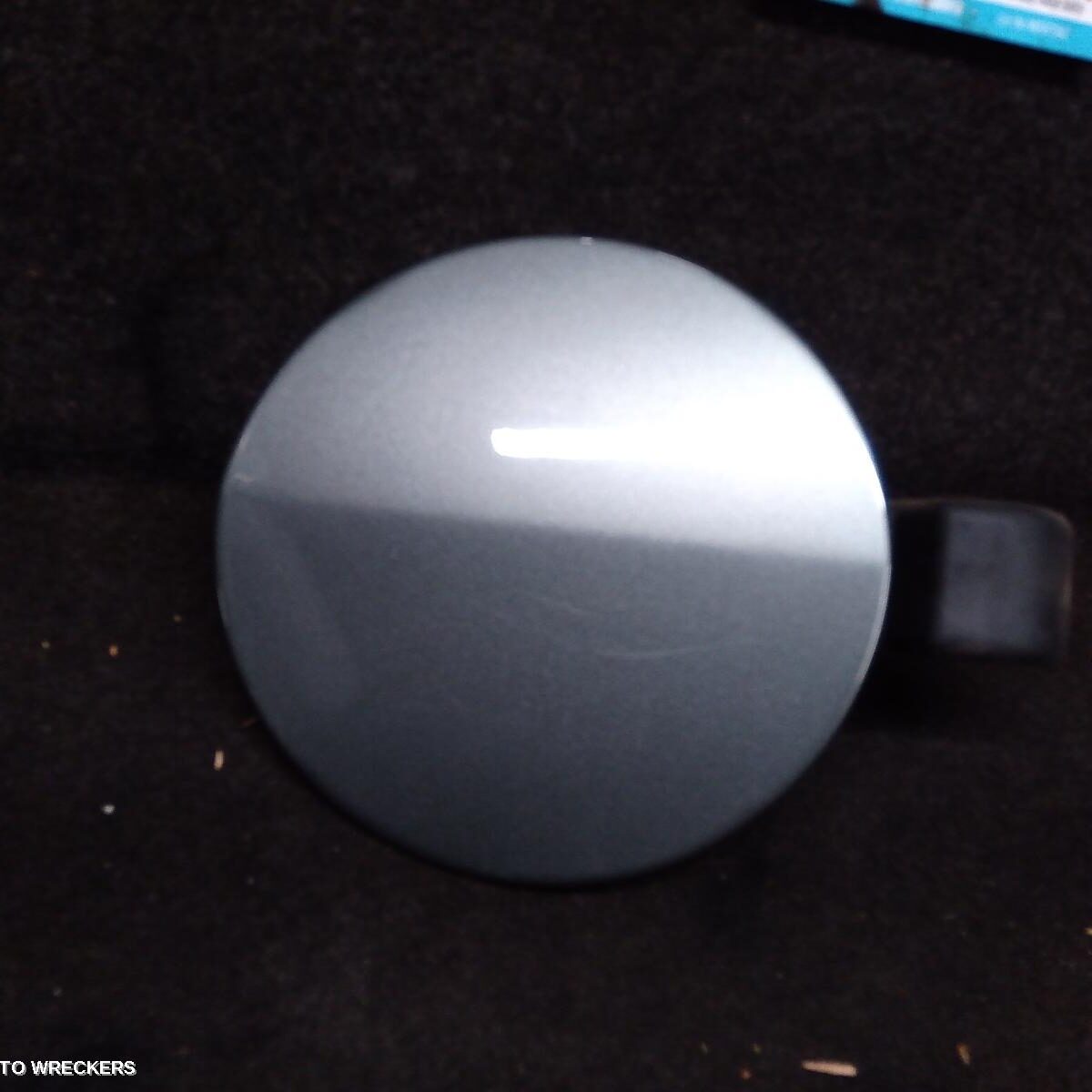 2014 HOLDEN COMMODORE Fuel Door / Filler