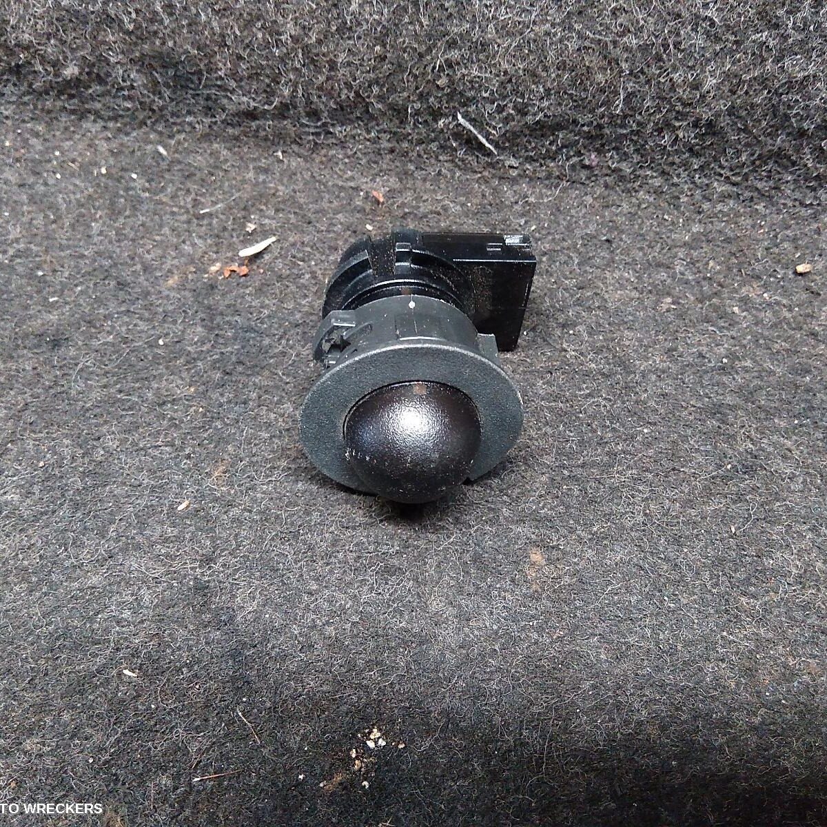 2014 HOLDEN COMMODORE Misc Switch/Relay