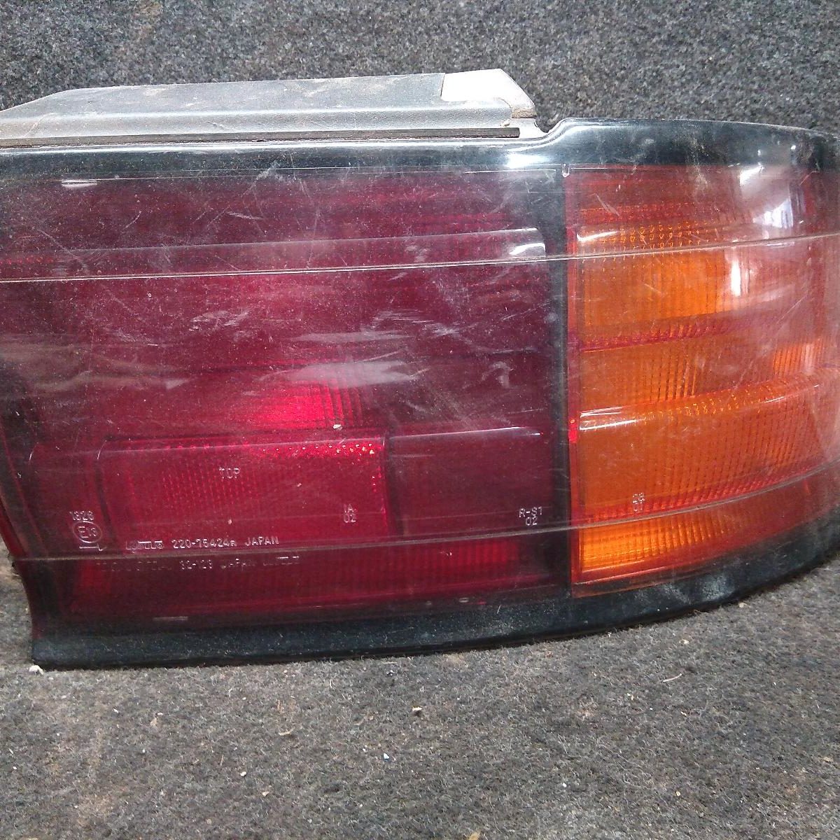 1994 TOYOTA CAMRY RIGHT TAILLIGHT