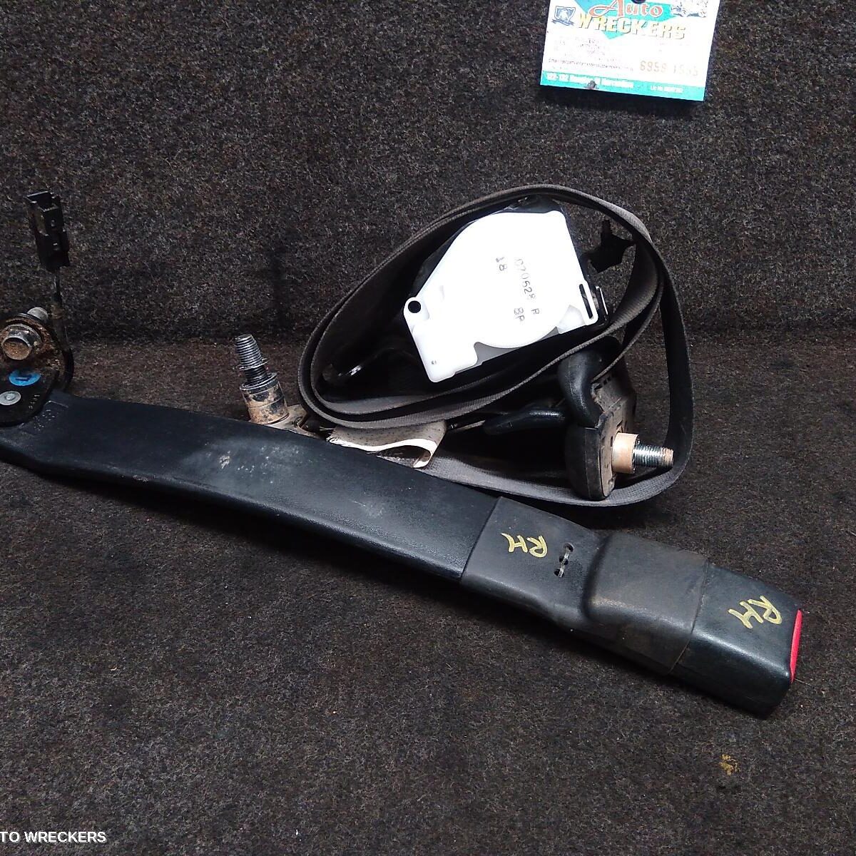 2018 TOYOTA LANDCRUISER Seatbelt/Stalk