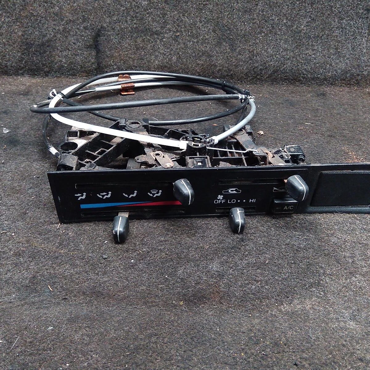 1996 TOYOTA HILUX Heater/Ac Controls