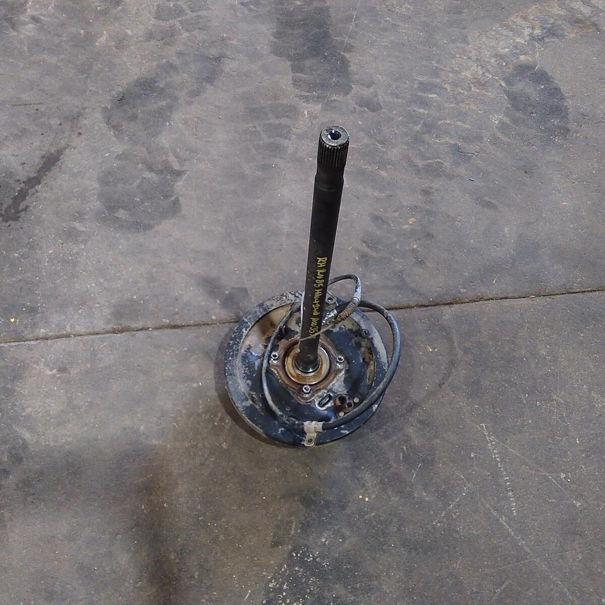 1996 TOYOTA HILUX Axle