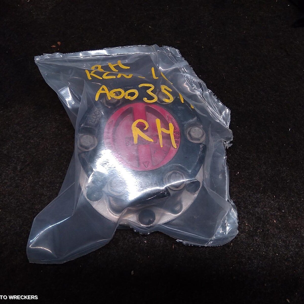 2002 TOYOTA HILUX Freewhl/Locking Hub