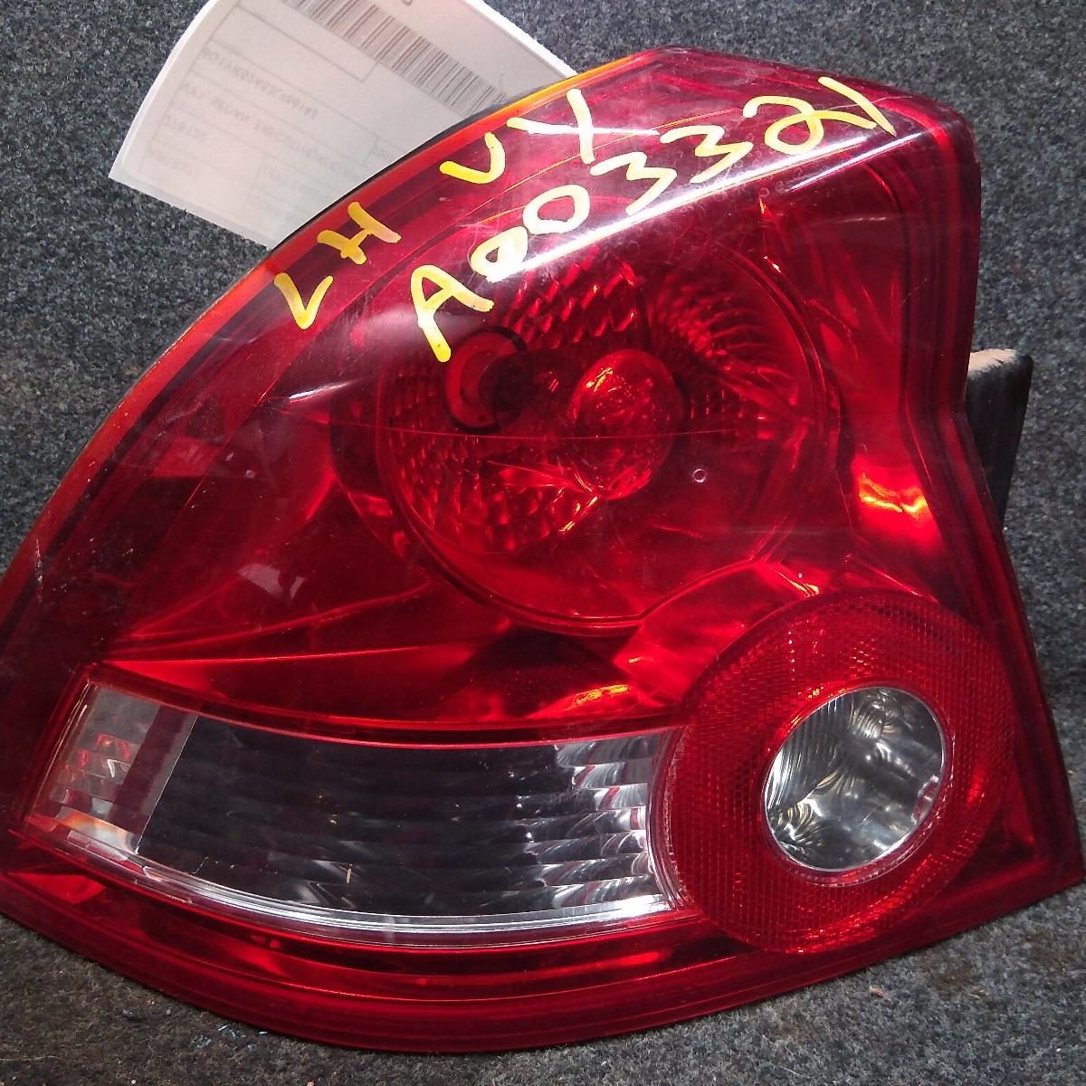 2003 HOLDEN COMMODORE LEFT TAILLIGHT