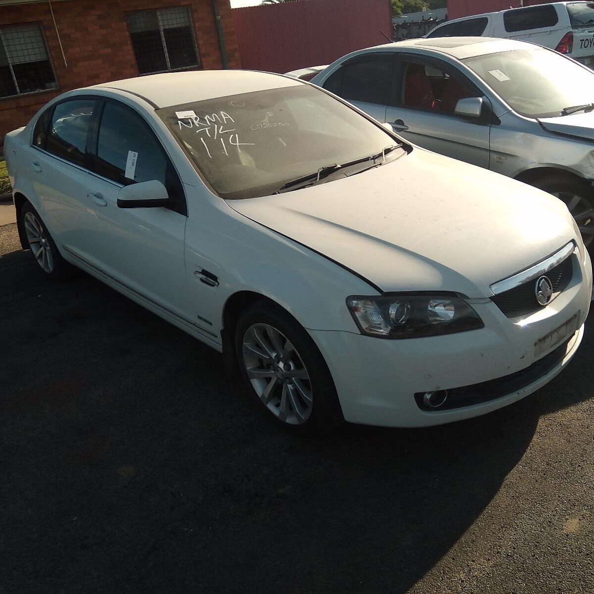 2010 HOLDEN COMMODORE LEFT GUARD