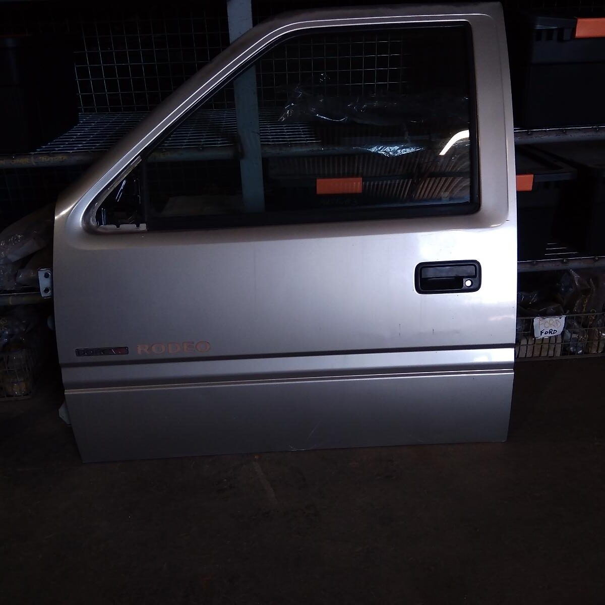 2002 HOLDEN RODEO LEFT FRONT DOOR