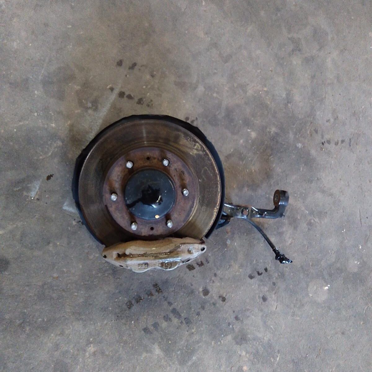 2009 TOYOTA HILUX Left Front Hub Assembly
