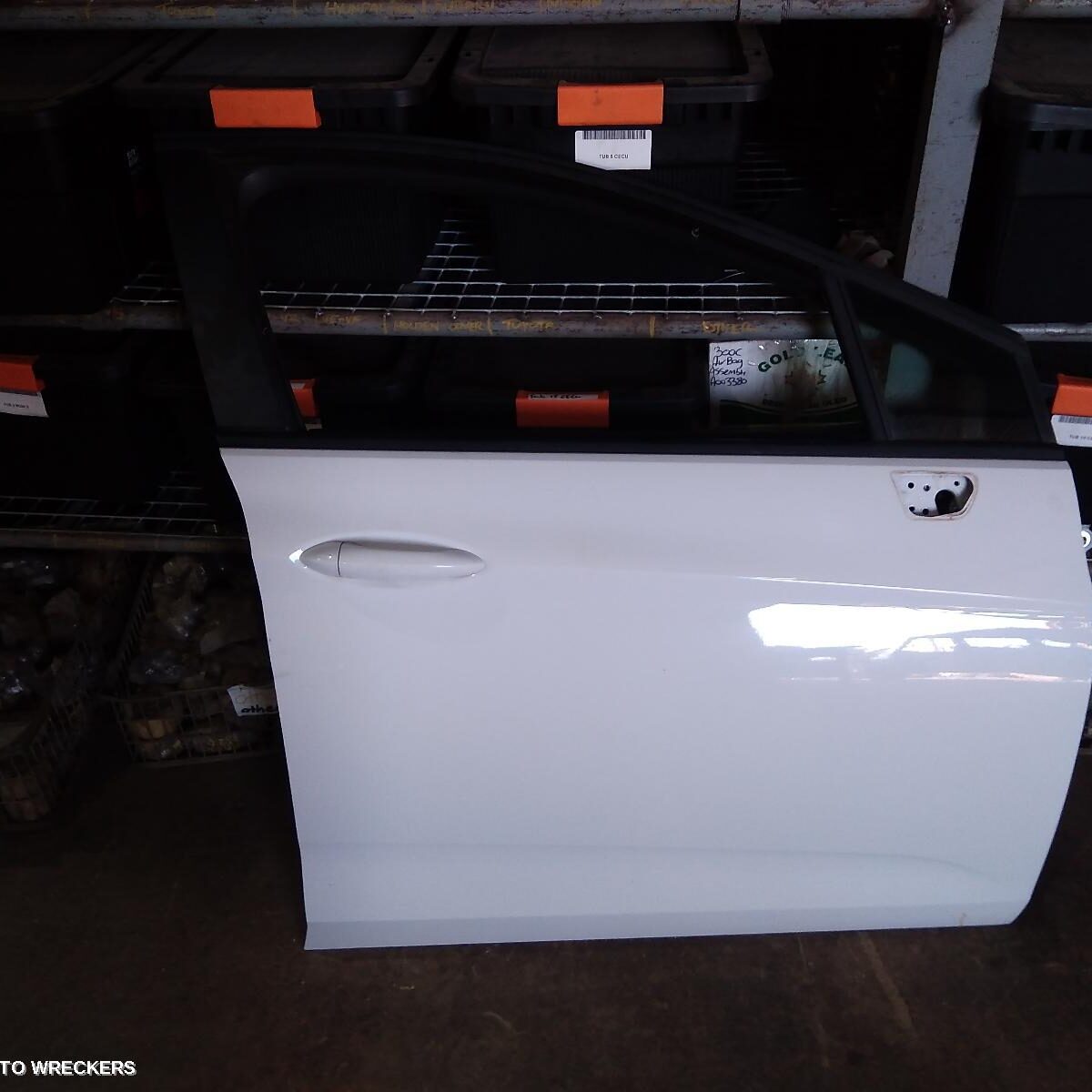 2017 HOLDEN ASTRA Right Front Door