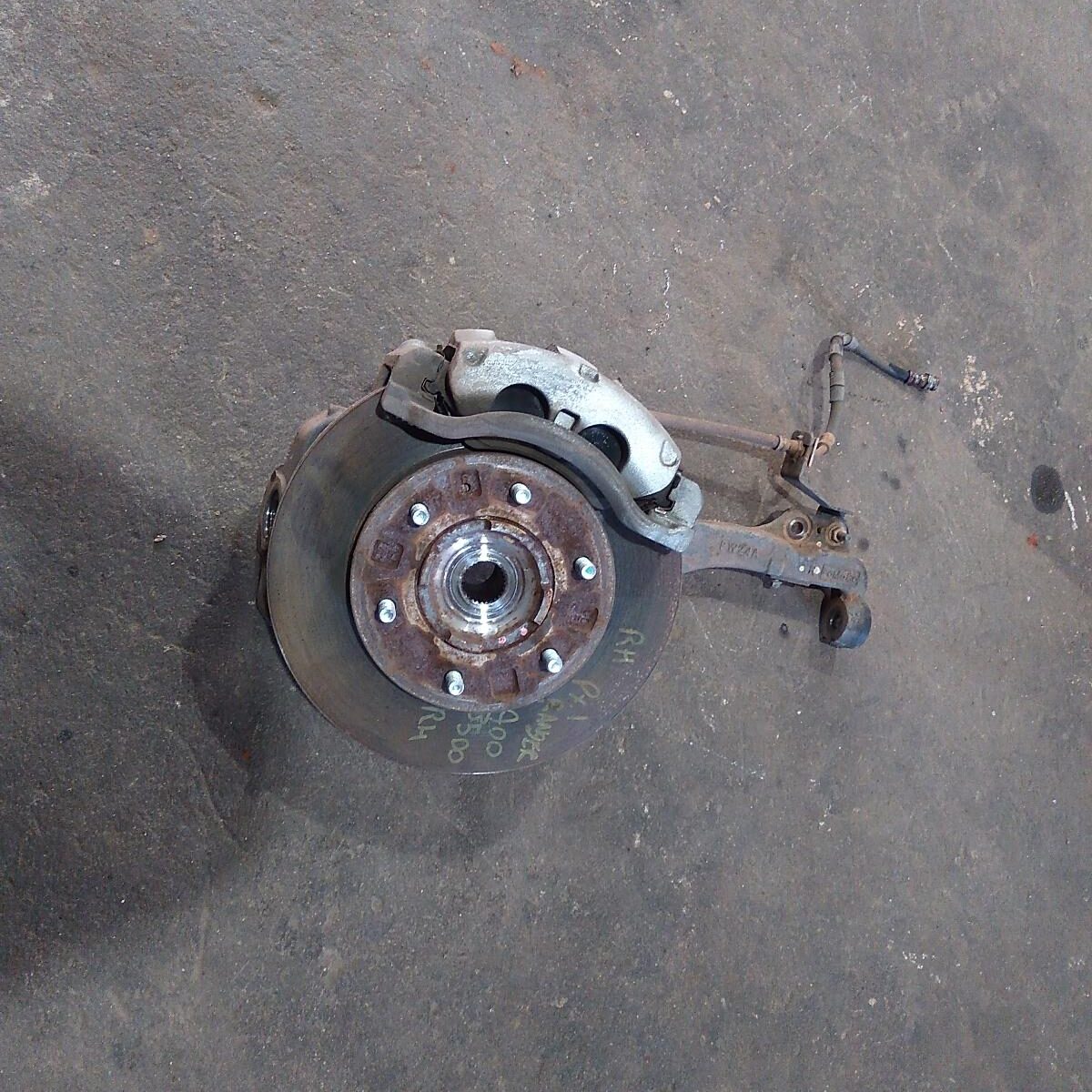 2014 FORD RANGER RIGHT FRONT HUB ASSEMBLY