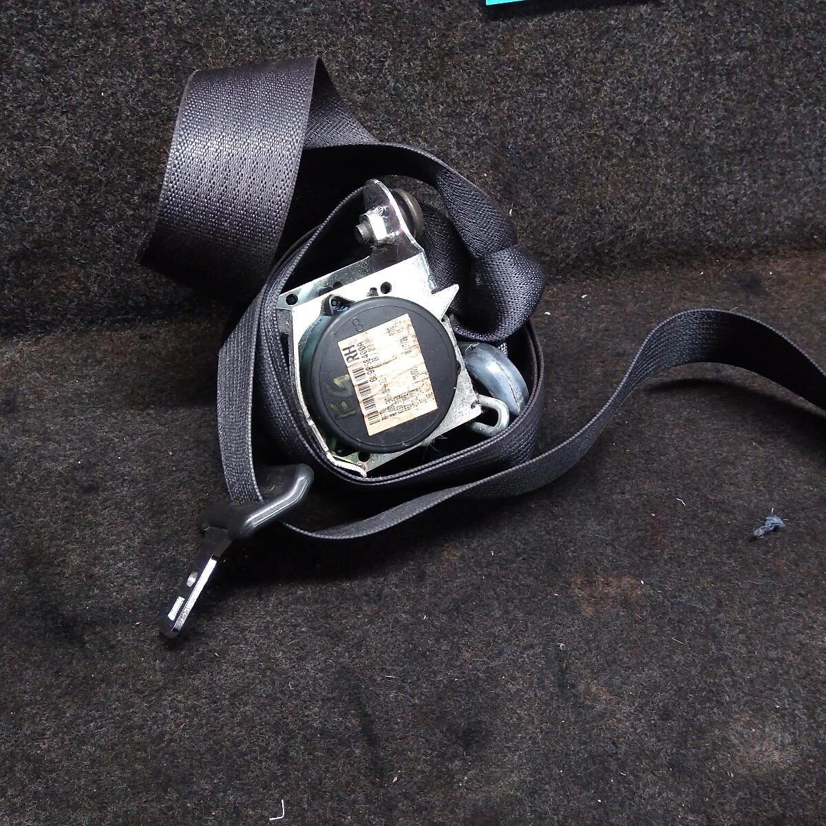 2010 FORD FALCON Seatbelt/Stalk