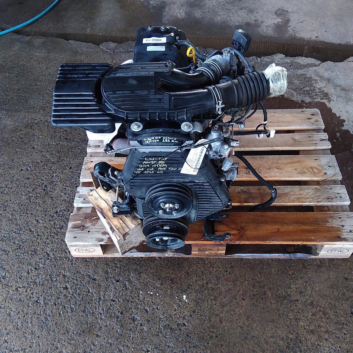 1999 TOYOTA HILUX Engine