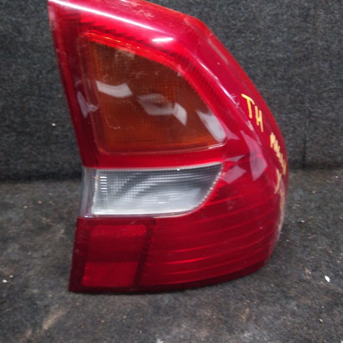 2000 MITSUBISHI MAGNA RIGHT TAILLIGHT