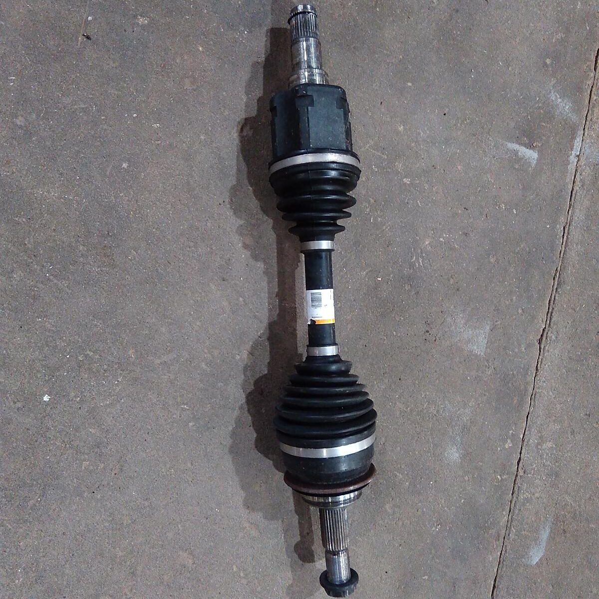 2021 TOYOTA HILUX LEFT DRIVESHAFT