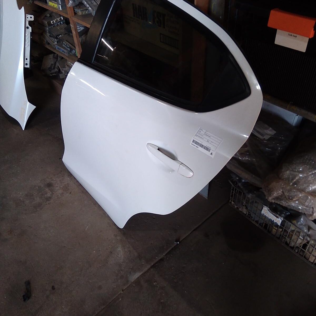 2016 MAZDA 2 LEFT REAR DOOR/SLIDING