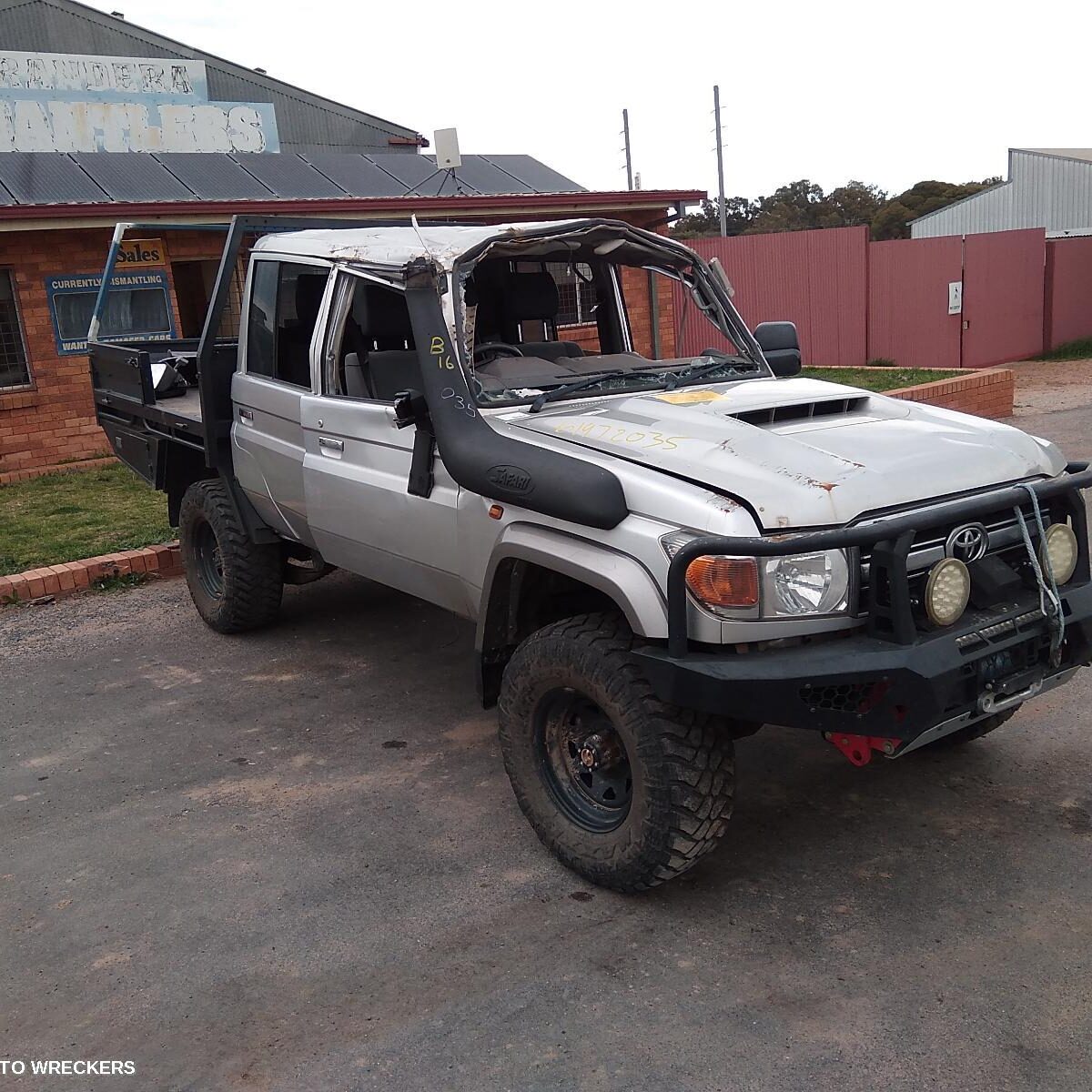2018 TOYOTA LANDCRUISER Manifold