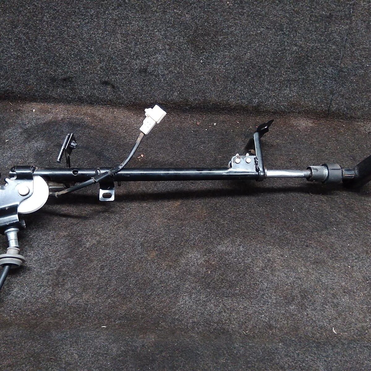 2002 TOYOTA HILUX HANDBRAKE LEVER