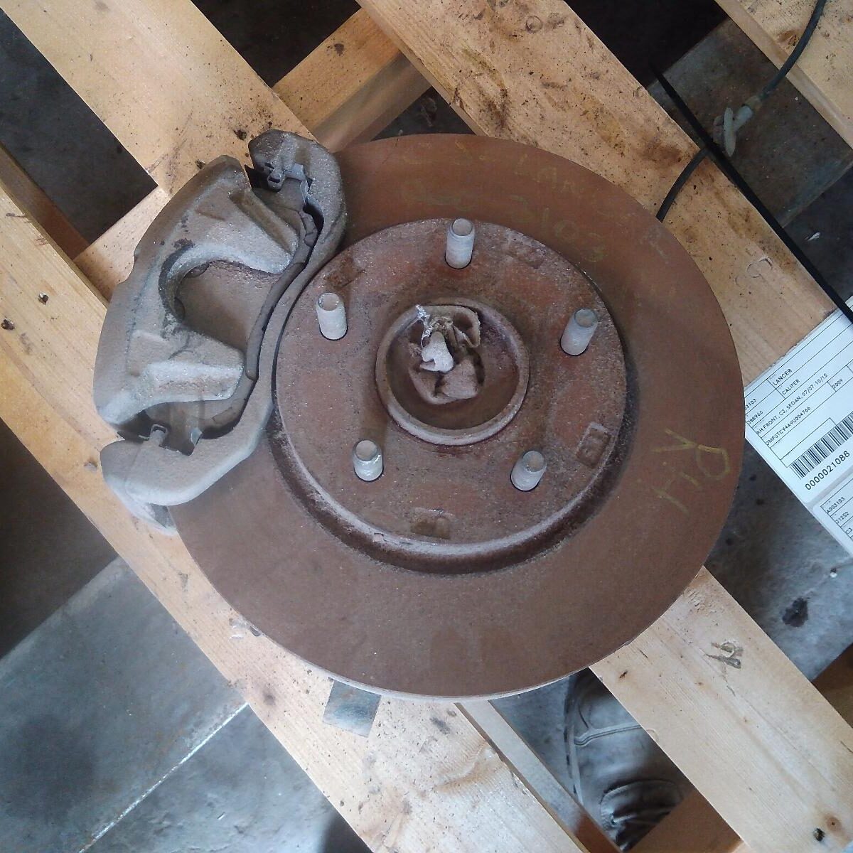 2009 MITSUBISHI LANCER RIGHT FRONT HUB ASSEMBLY