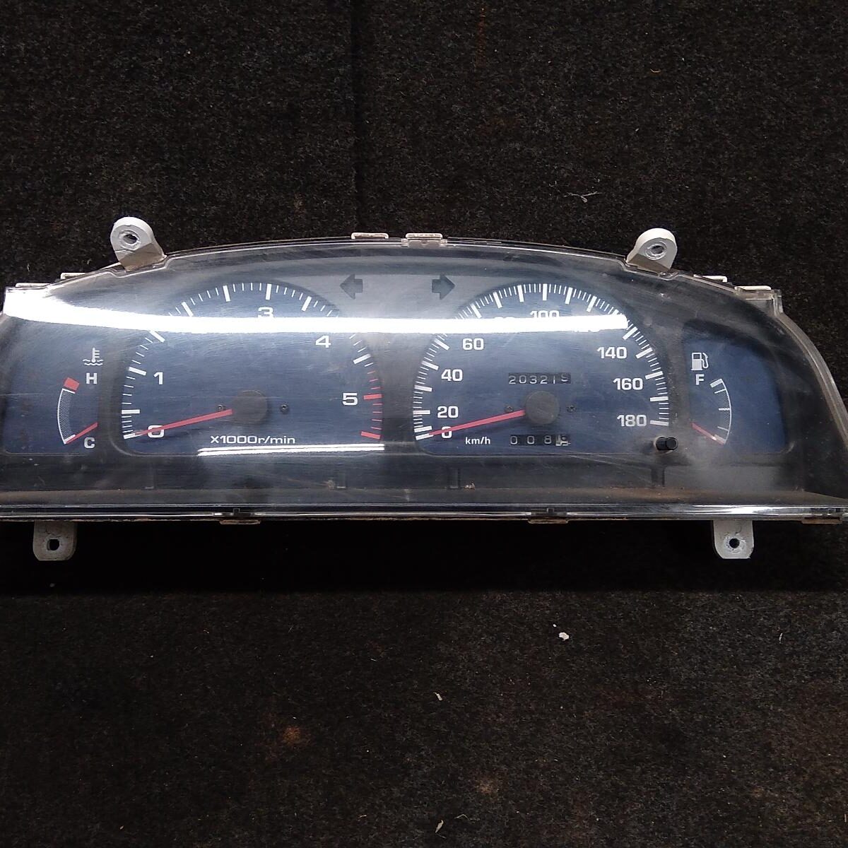 2001 TOYOTA HILUX INSTRUMENT CLUSTER