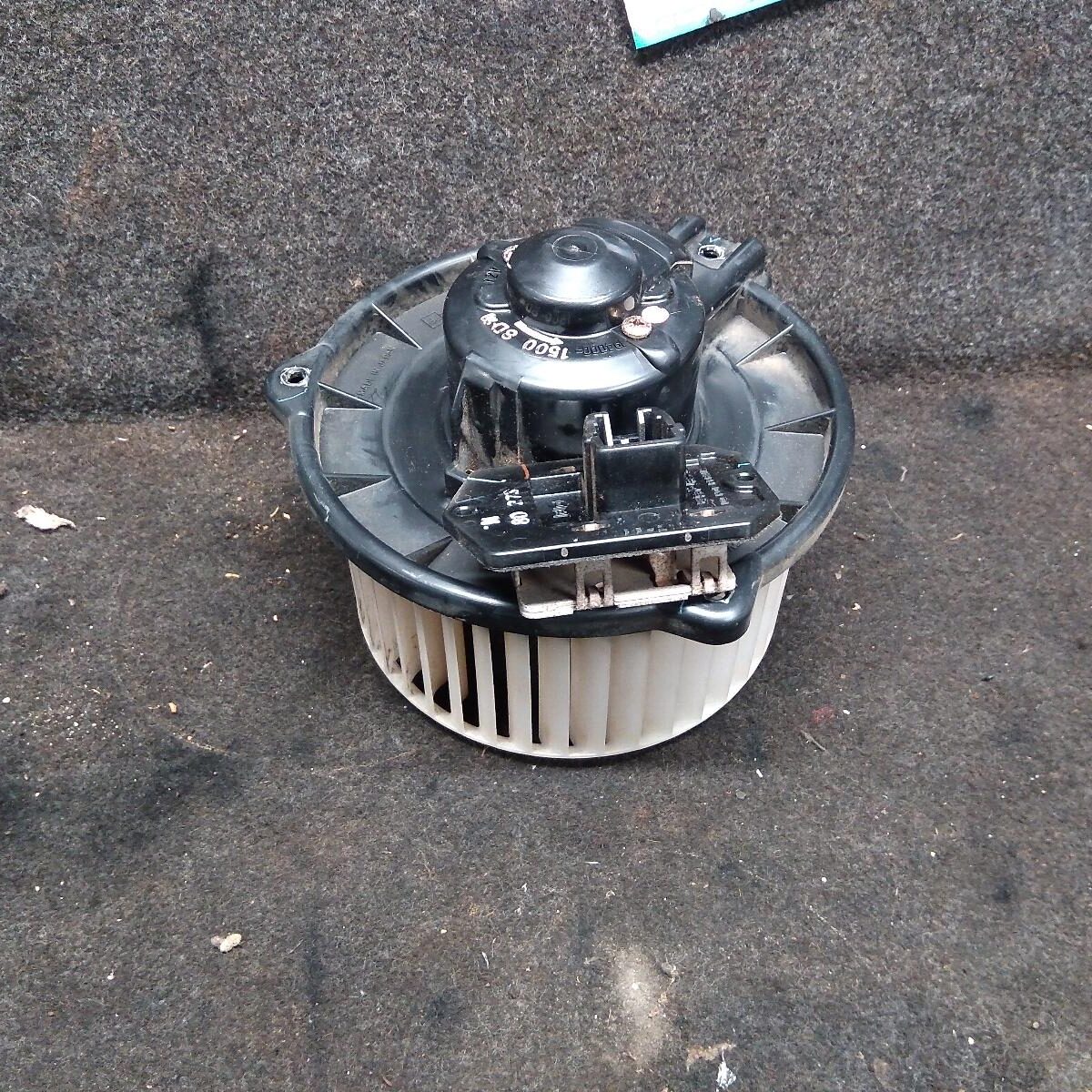 2002 TOYOTA COROLLA HEATER FAN MOTOR