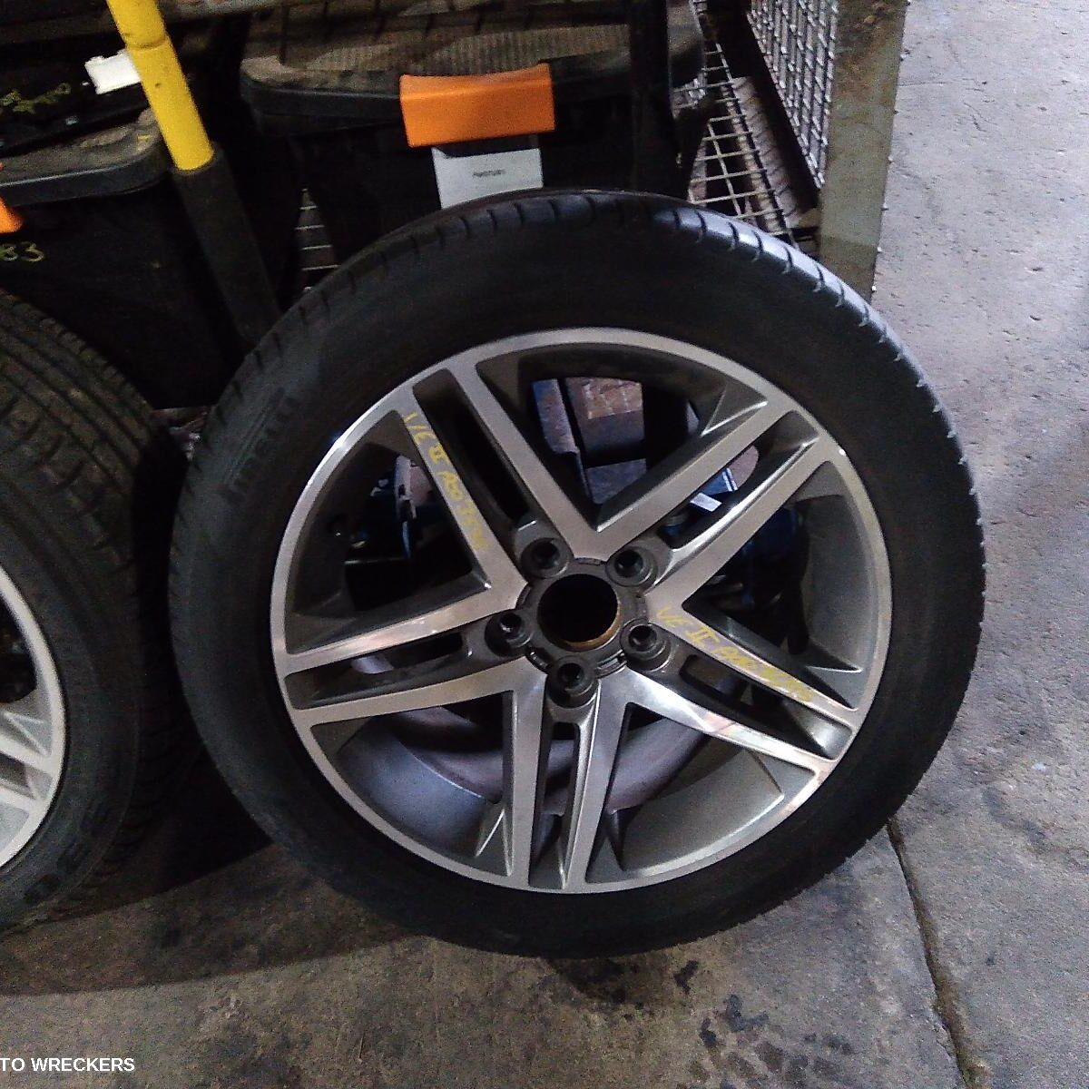 2011 HOLDEN COMMODORE Wheel Mag