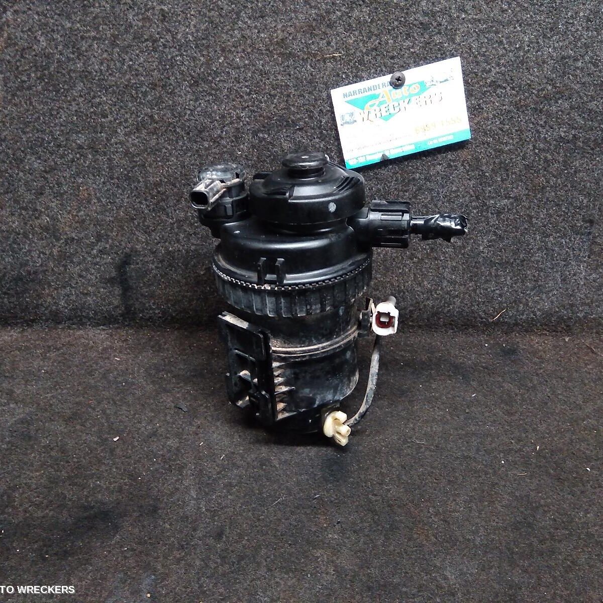 2012 TOYOTA HILUX Fuel Filter Housing