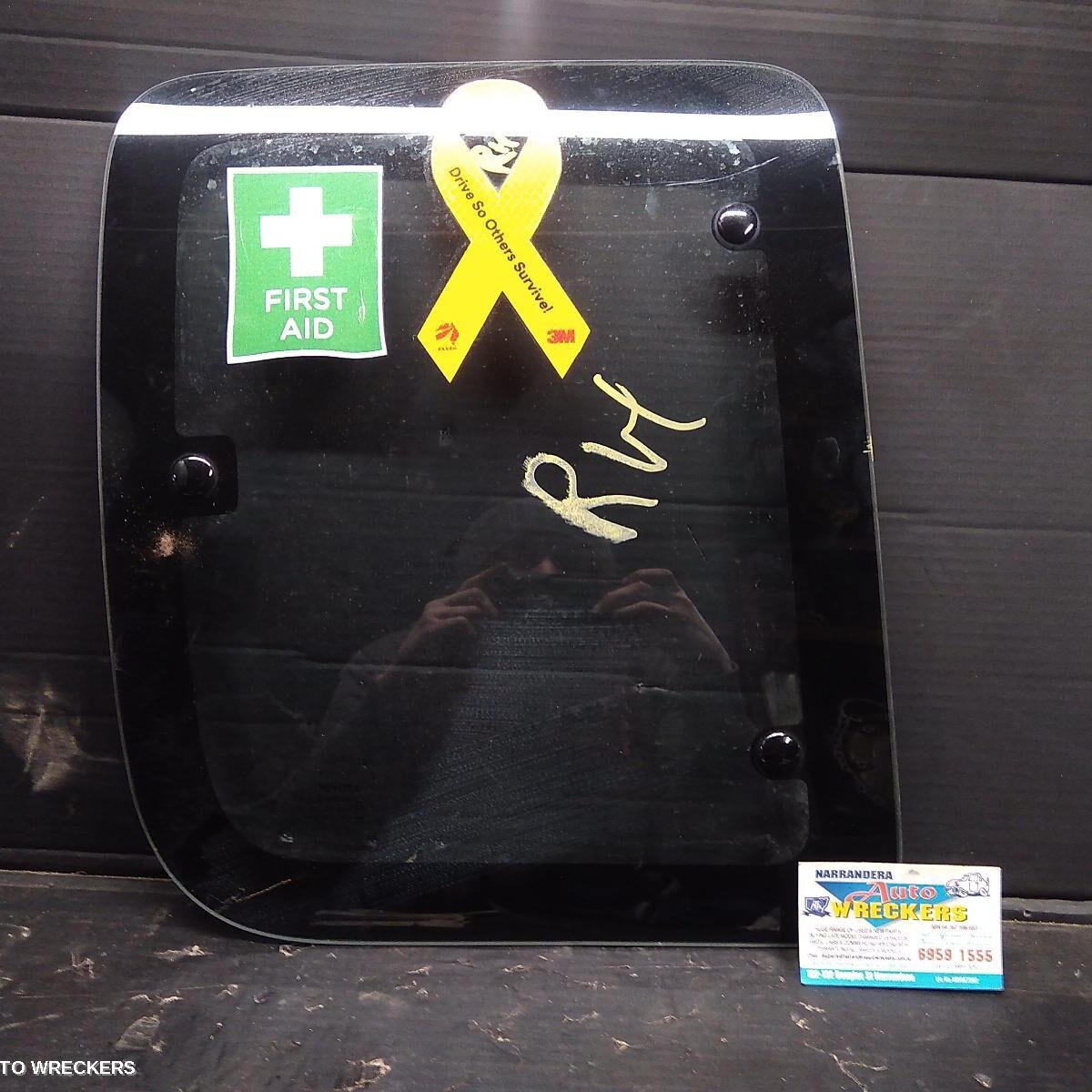 2013 TOYOTA HILUX Right Rear Side Glass