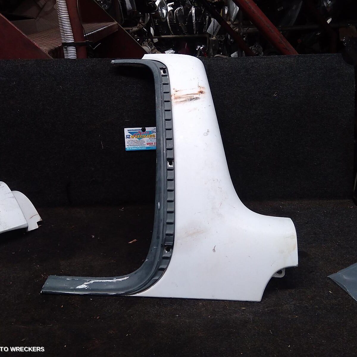 2000 HOLDEN COMMODORE C Pillar Moulding