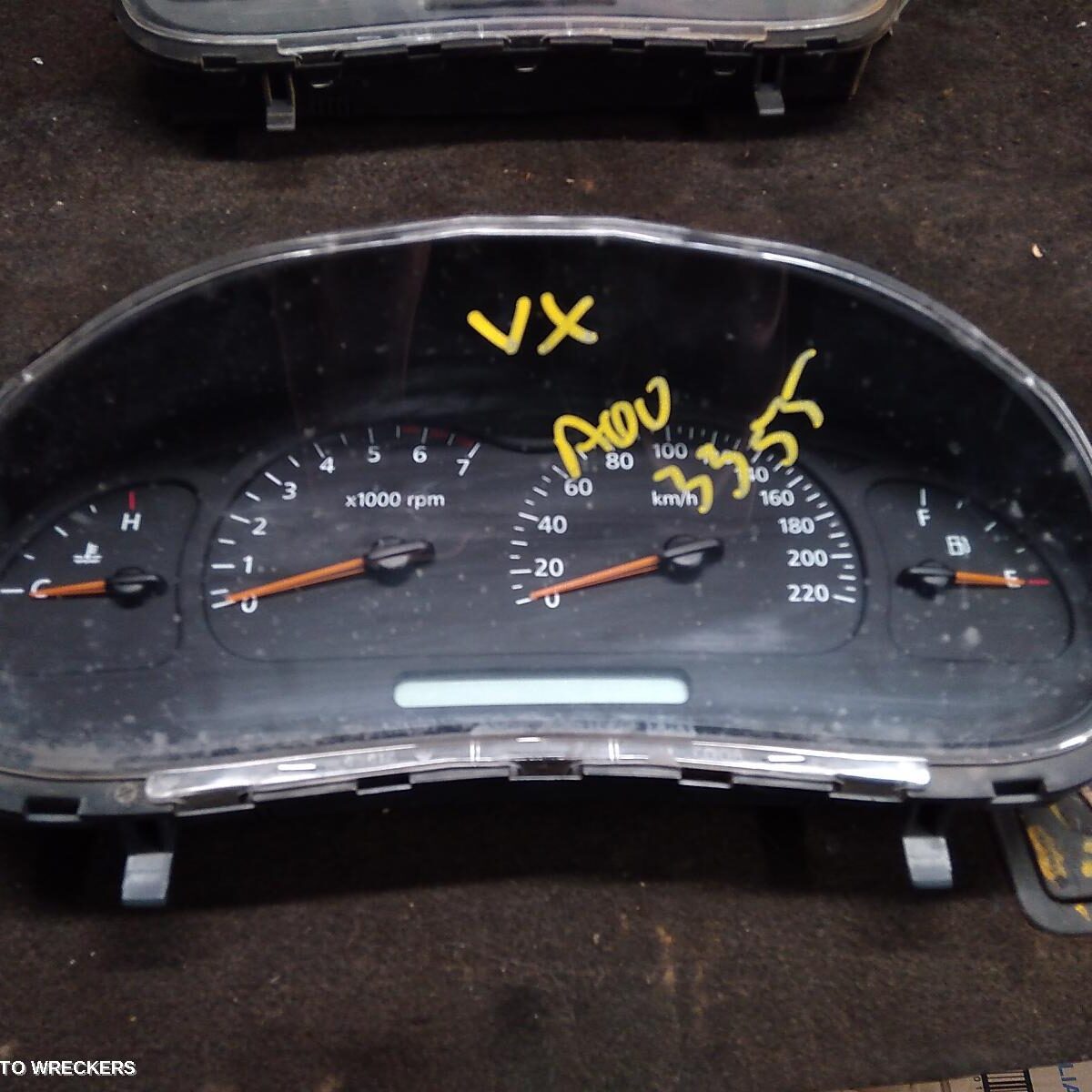 2001 HOLDEN COMMODORE Instrument Cluster