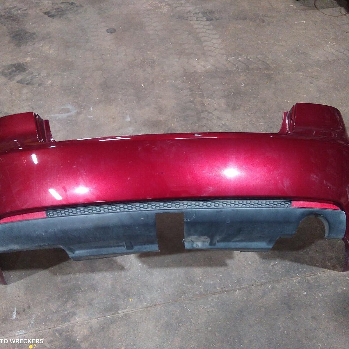 2006 HOLDEN COMMODORE Rear Bumper