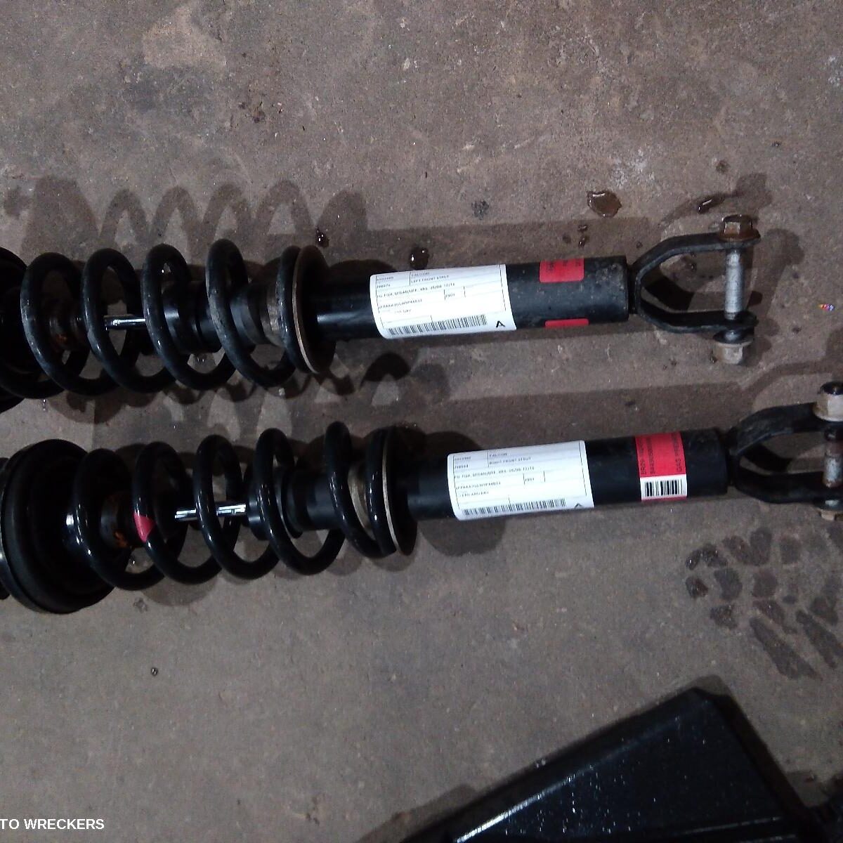 2009 FORD FALCON Left Front Strut
