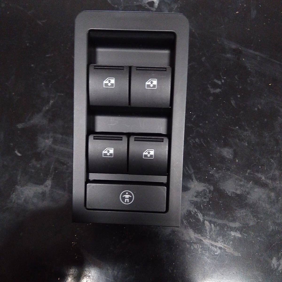 2004 HOLDEN COMMODORE PWR DR WIND SWITCH